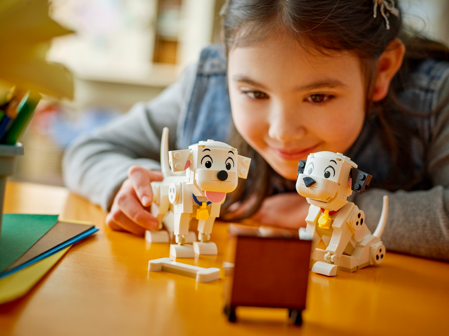 LEGO® Disney v Die Welpen Lucky und Penny aus 101 Dalmatiner