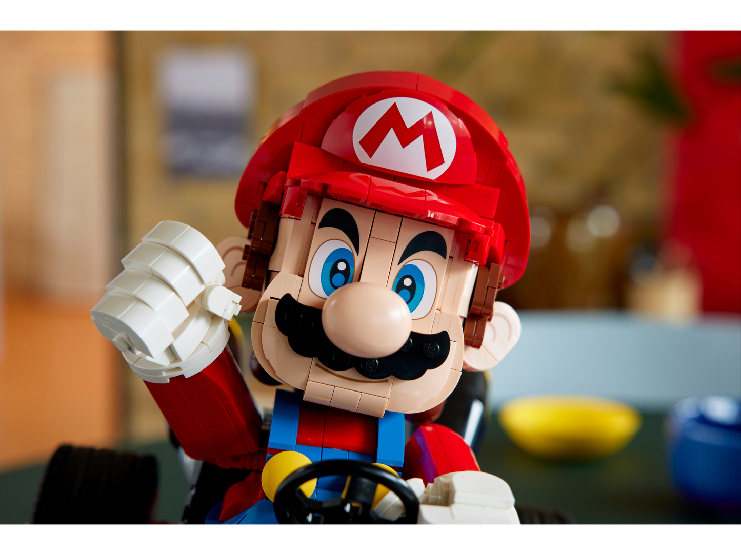 LEGO® Super Mario 72037 Mario Kart™: Mario & Standard-Kart