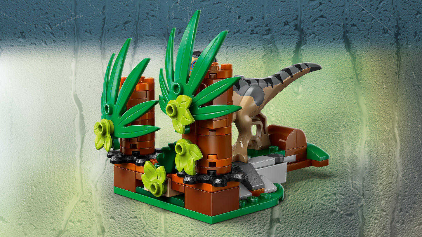 LEGO® Jurassic World 76972 Raptor: Verfolgungsjagd mit dem Geländewagen