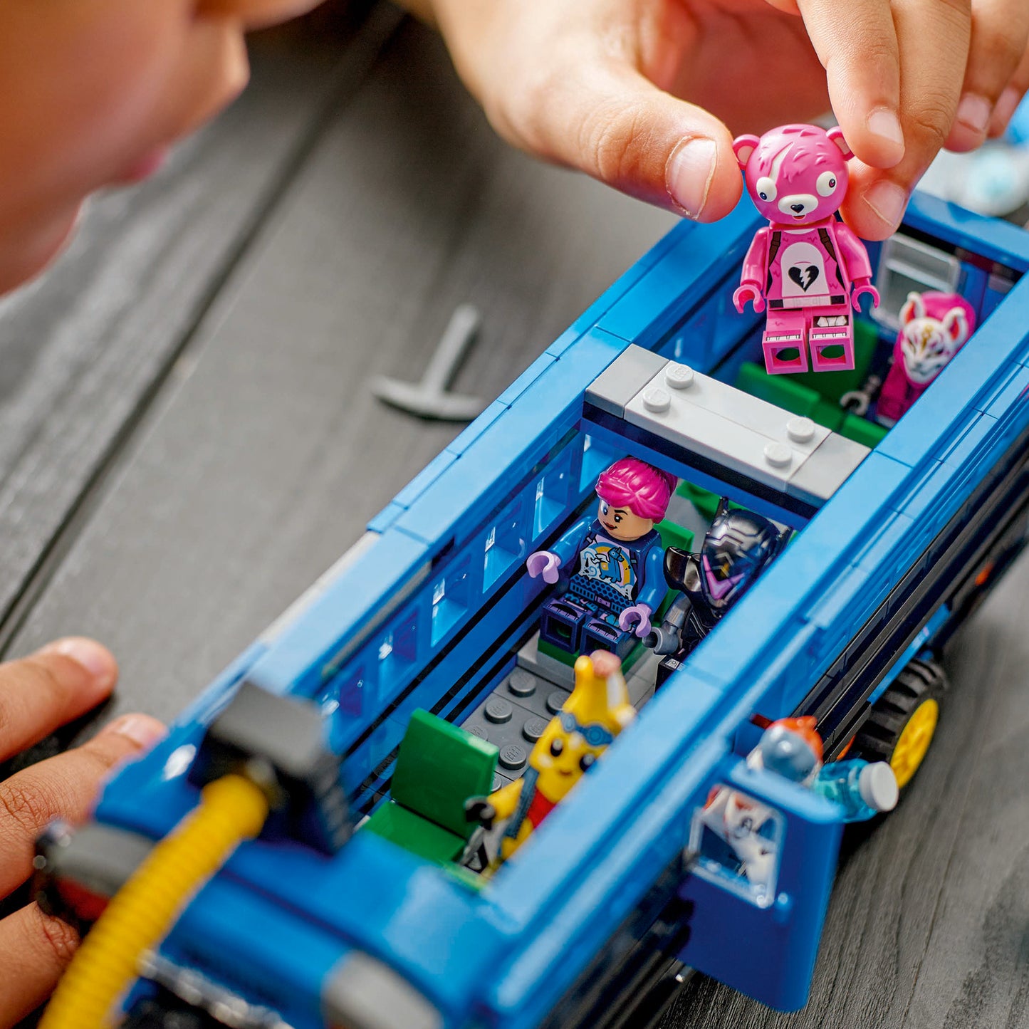LEGO® Fortnite 77073 Schlachtenbus