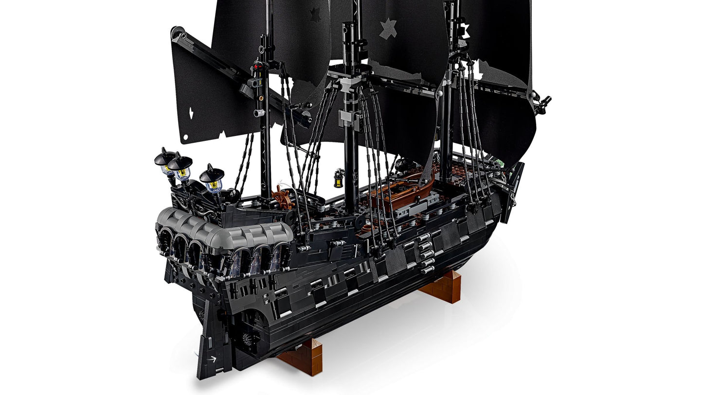 LEGO® Icons 10365 Captain Jack Sparrows Piratenschiff "Black Pearl"