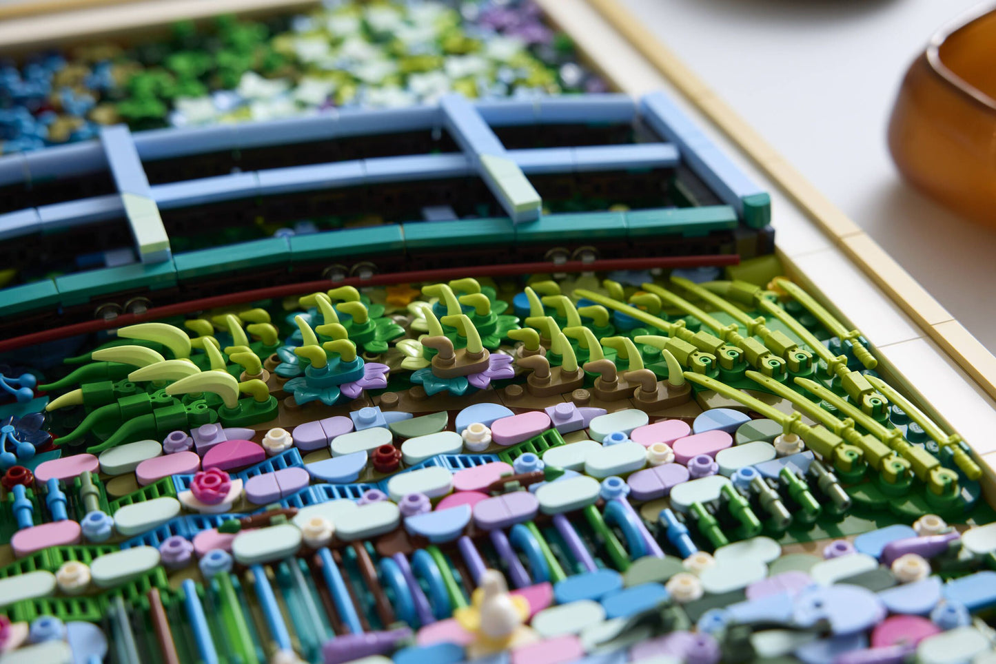 LEGO® Art 31220 Claude Monet – Brücke über einen Seerosenteich