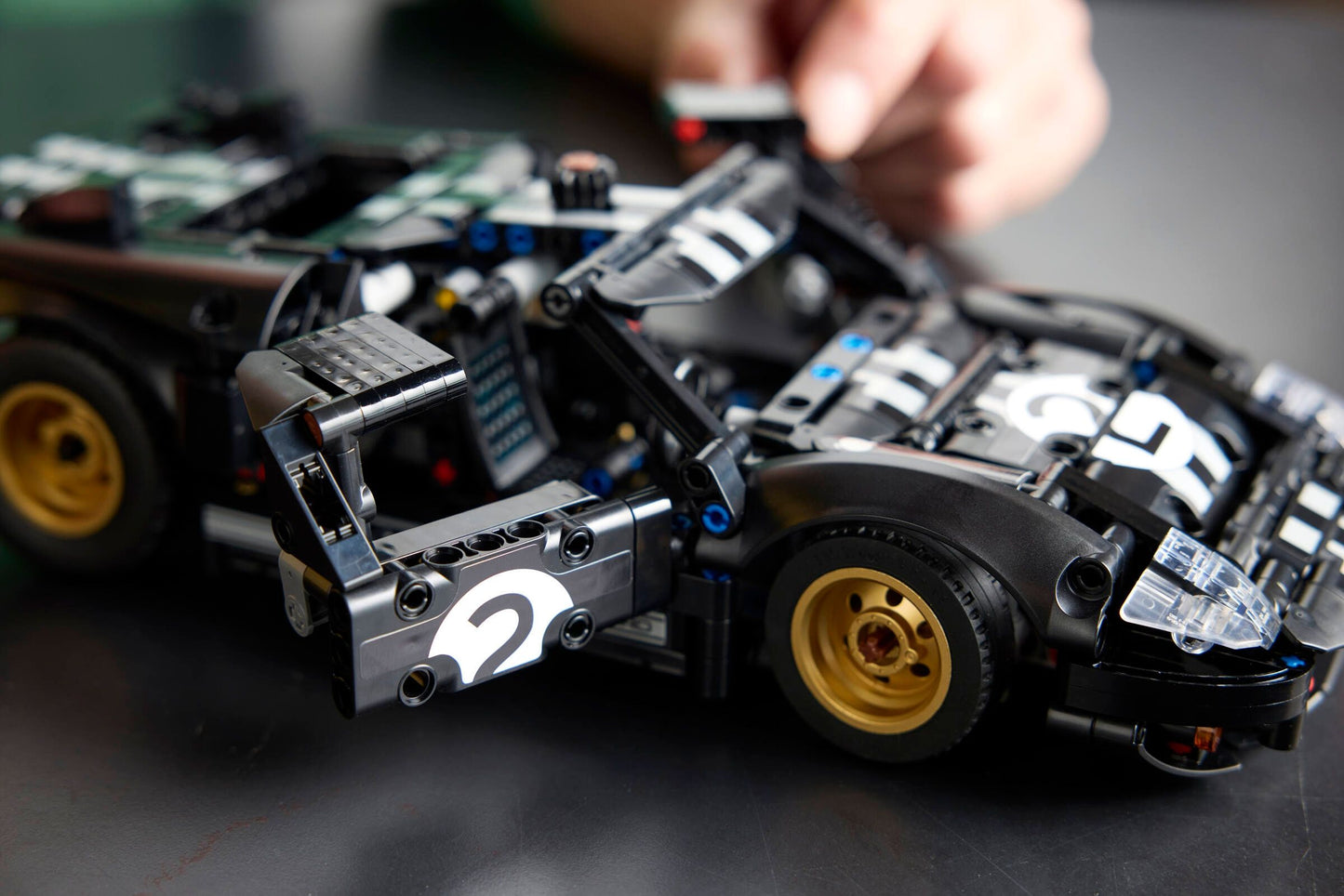 LEGO® Technic 42223 1966 Ford GT40 MKII Rennwagen