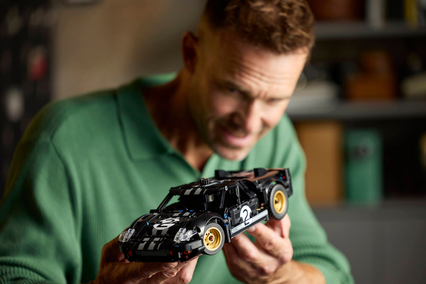 LEGO® Technic 42223 1966 Ford GT40 MKII Rennwagen