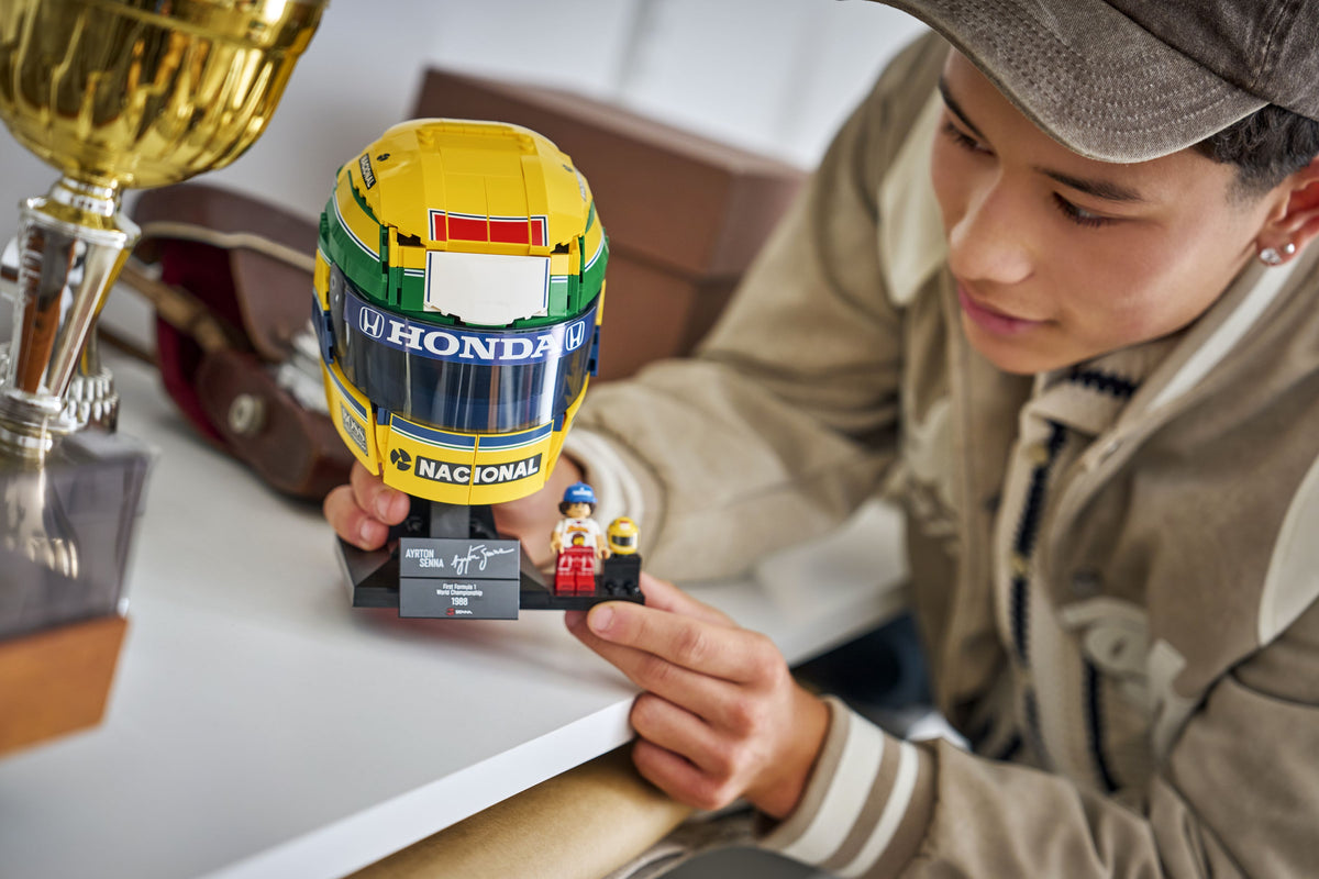 LEGO® Editions 43024 Ayrton Sena Helmet