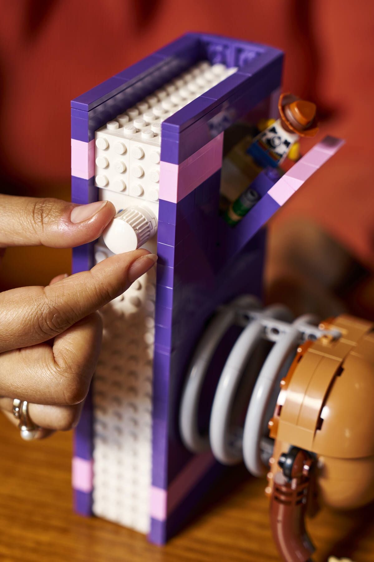 LEGO® Disney 43301 Toy Story: Slinky-Buchstützen