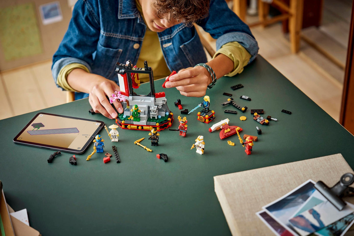 LEGO® Ninjago 15-jähriges Jubiläum: Ninja-Charaktere zum Ausstellen