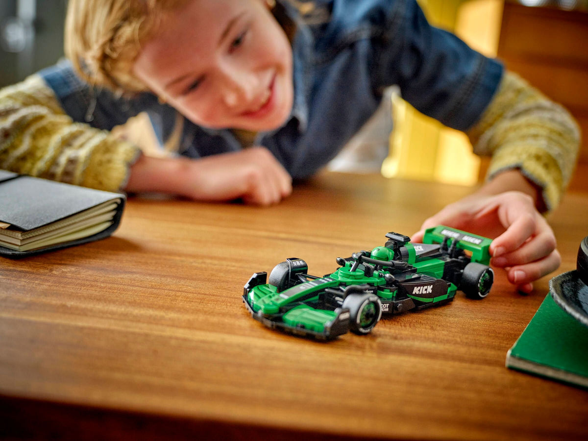 LEGO® Speed Champions 77247 KICK Sauber F1® Team C44 Rennauto *EOL*