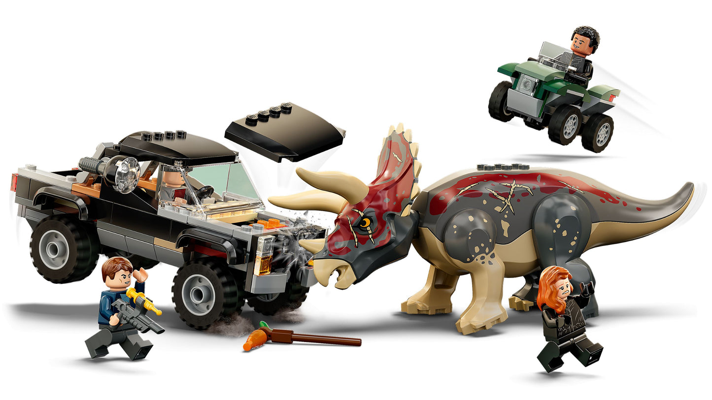 LEGO® Jurassic World 76950 Triceratops-Angriff