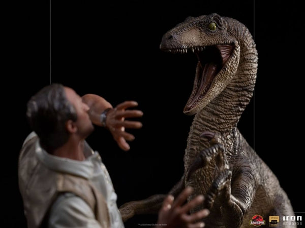 Jurassic Park - Velociraptor Clever Girl Deluxe Art Scale 1/10